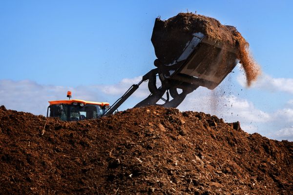 Dirt Spreading in Panama City